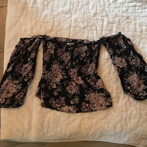 American eagle top - Picture 2 of 3